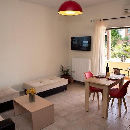 Plumi City Apartments Hriszí Aktí Haniá Kültér fotó