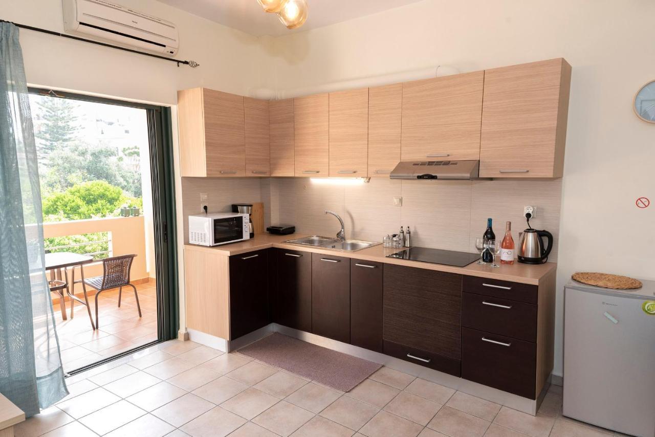 Plumi City Apartments Hriszí Aktí Haniá Kültér fotó