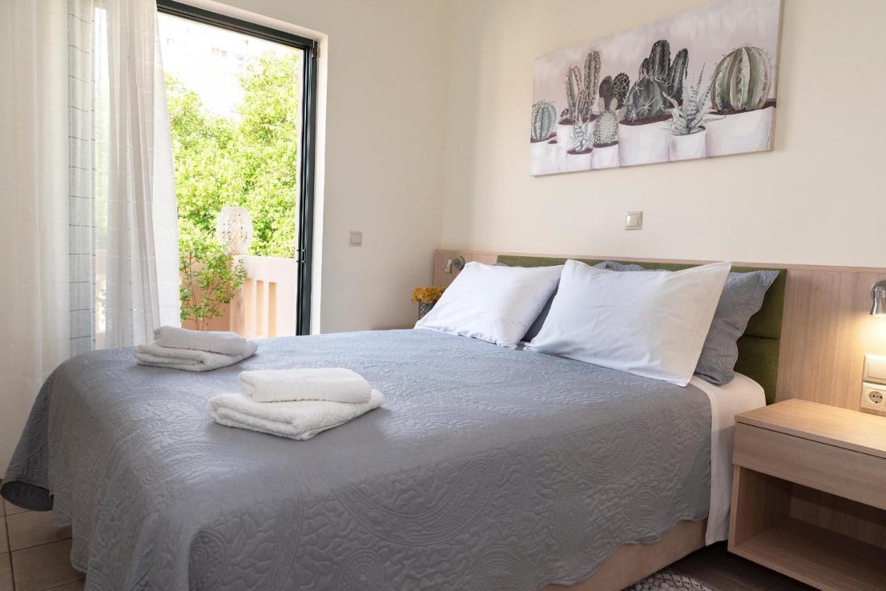 Plumi City Apartments Hriszí Aktí Haniá Kültér fotó