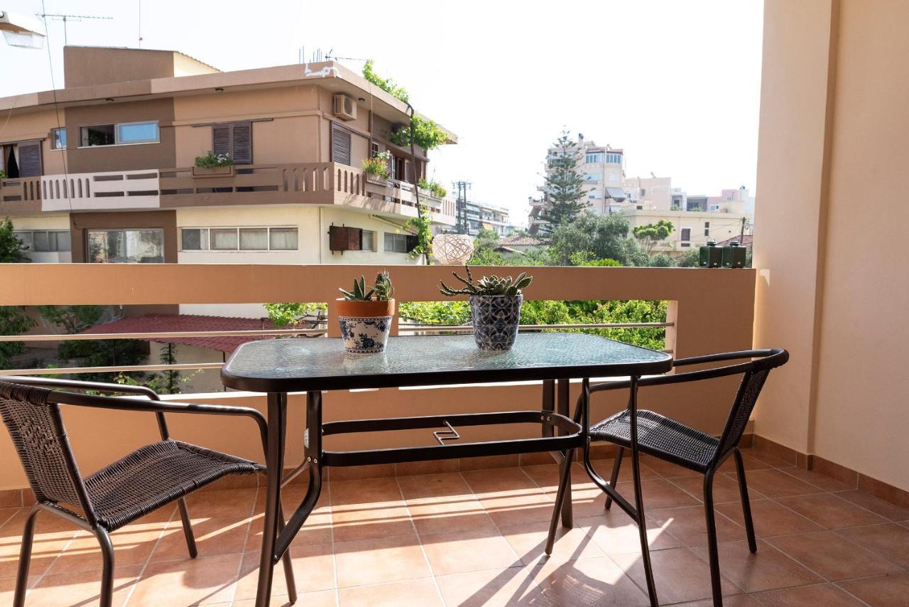 Plumi City Apartments Hriszí Aktí Haniá Kültér fotó