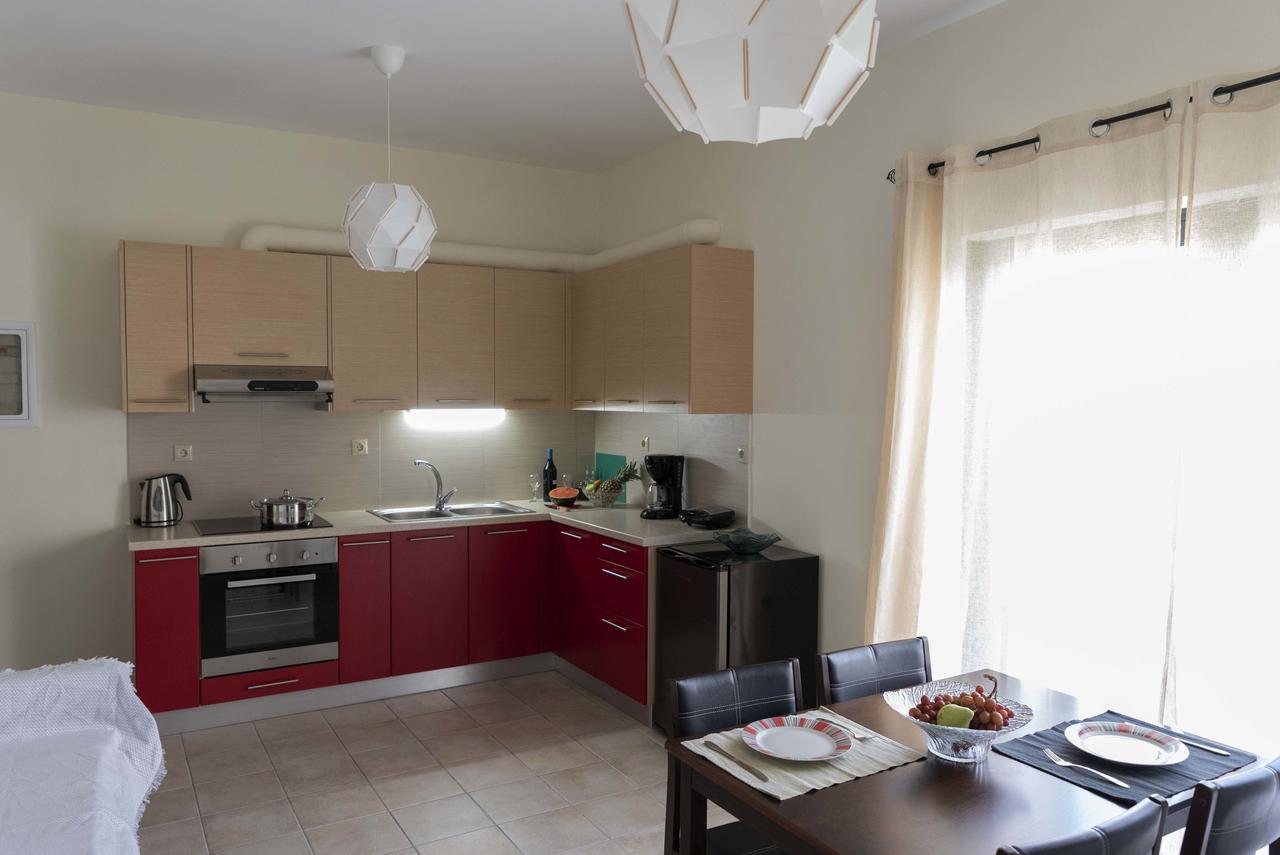 Plumi City Apartments Hriszí Aktí Haniá Kültér fotó