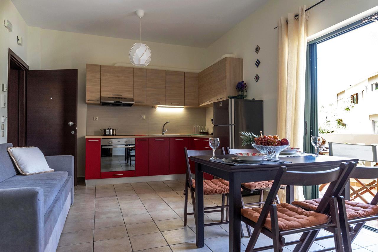 Plumi City Apartments Hriszí Aktí Haniá Kültér fotó